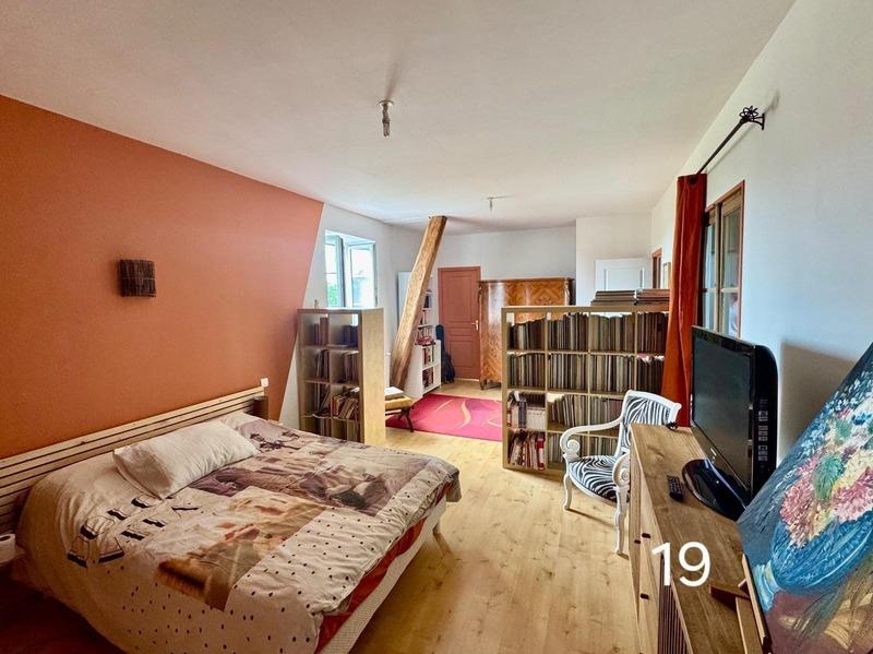 Corps de ferme - 368 m² - 11 pièces