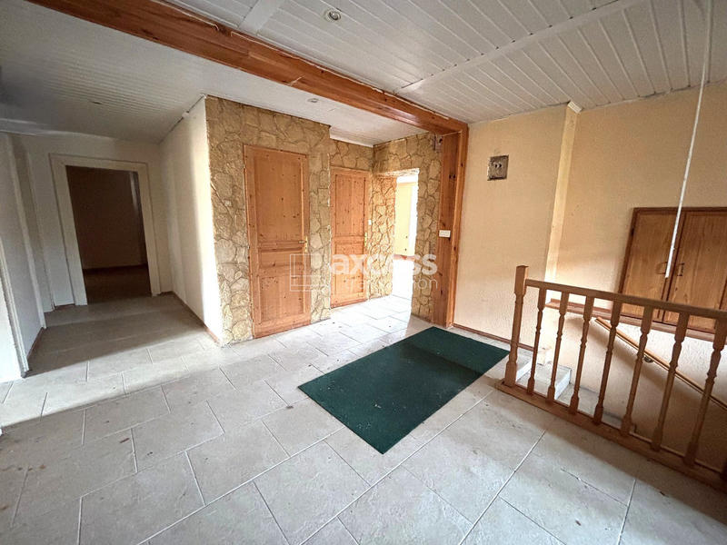 Appartement - 121 m² - 6 pièces