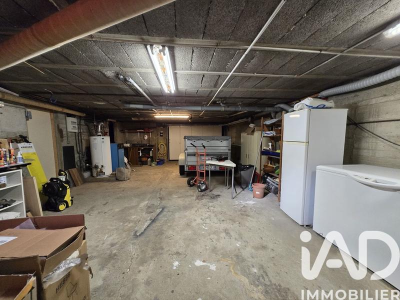 Maison - 208 m² - 8 pièces