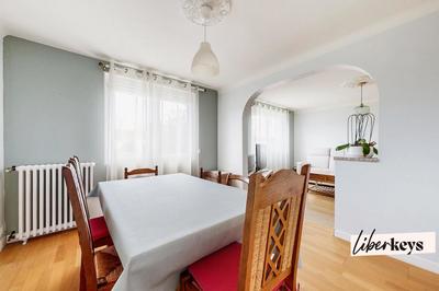 Maison - 134 m² - 7 pièces