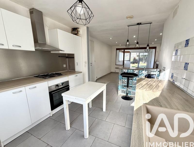 Maison - 90 m² - 5 pièces