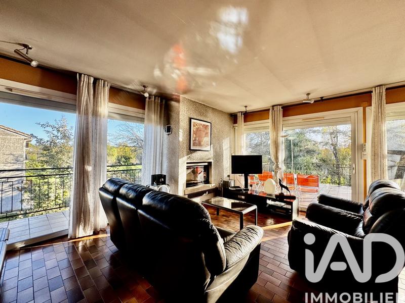 Maison - 95 m² - 5 pièces