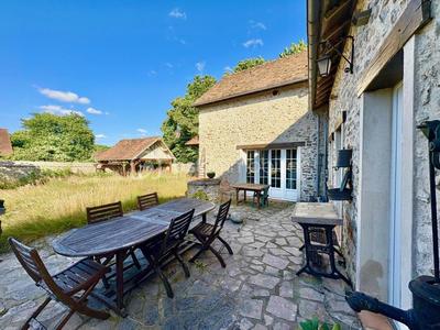 Corps de ferme - 300 m² - 7 pièces