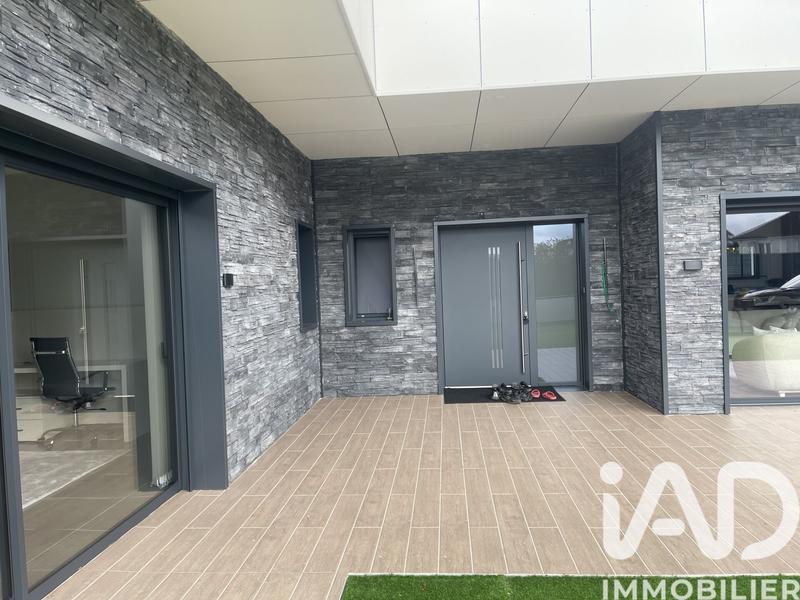 Maison - 255 m² - 6 pièces