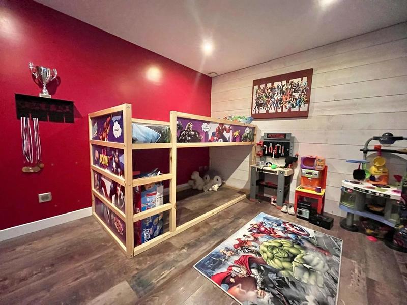 Maison - 145 m² - 6 pièces