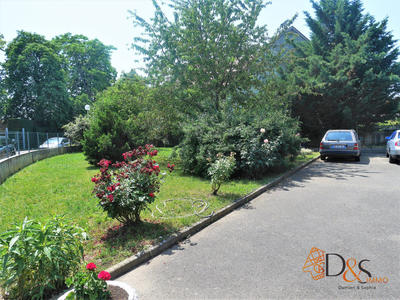 Maison - 200 m² - 8 pièces