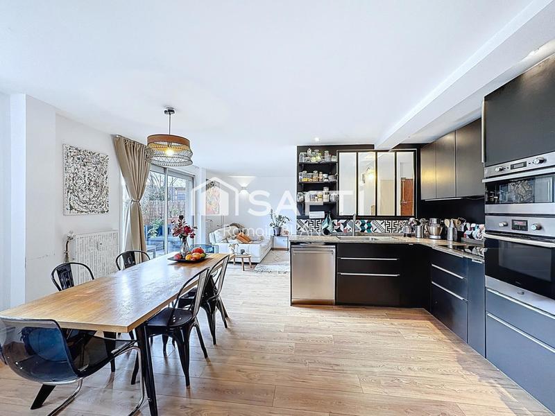 Appartement - 90 m² - 4 pièces