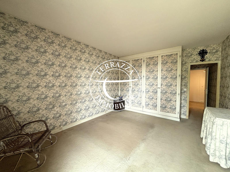 Appartement - 138 m² - 5 pièces