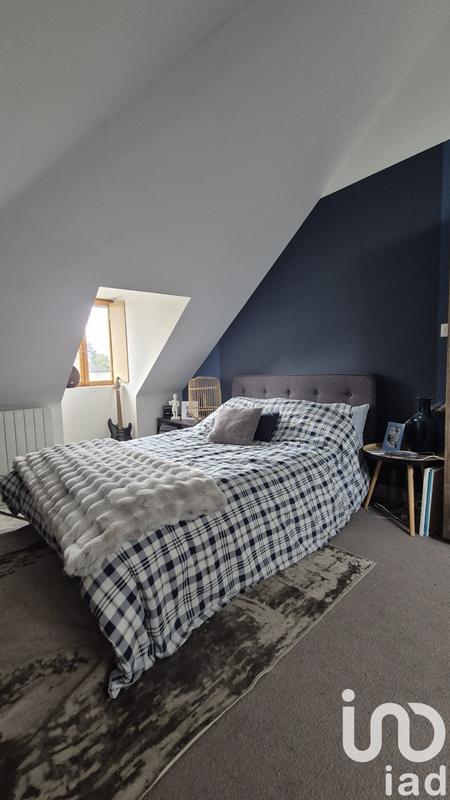 Maison - 253 m² - 9 pièces