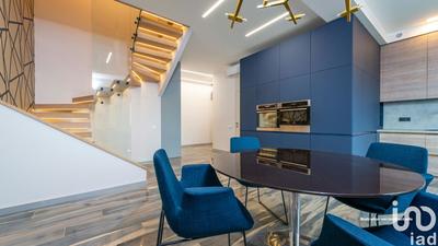 Maison - 234 m² - 5 pièces