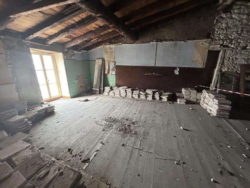 Appartement - 240 m² - 12 pièces