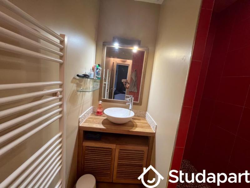 Chambre - 13 m² - 1 pièce