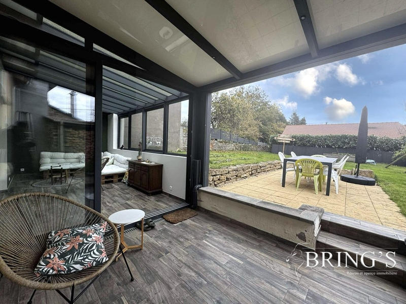 Maison - 200 m² - 7 pièces