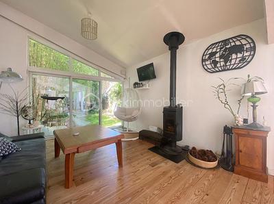 Maison - 215 m² - 8 pièces