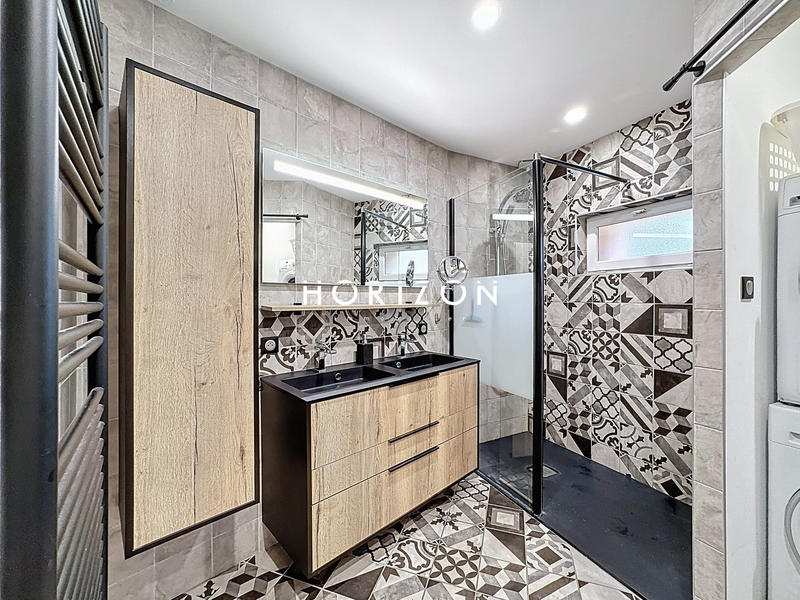 Maison - 122 m² - 5 pièces