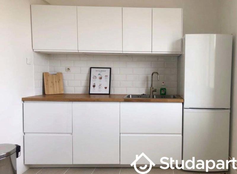 Chambre - 11 m² - 1 pièce