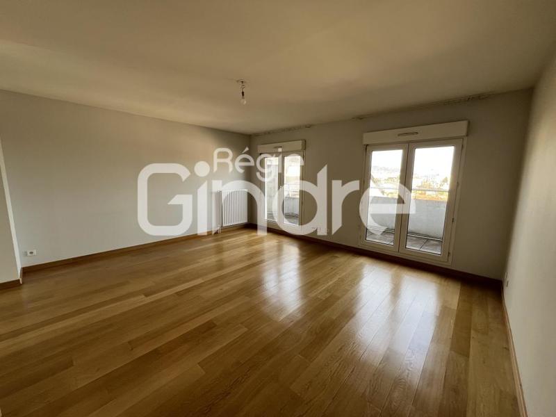 Appartement - 72 m² - 3 pièces