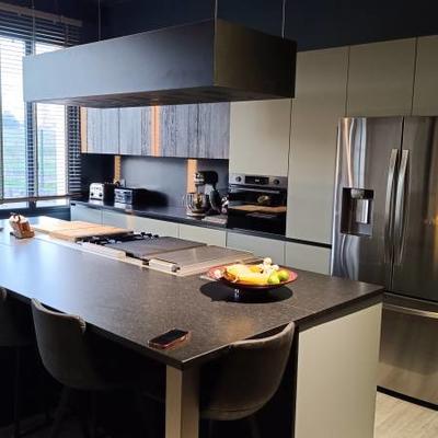 Maison - 251 m² - 9 pièces