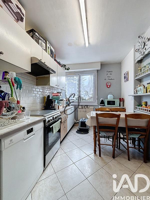 Appartement - 93 m² - 5 pièces