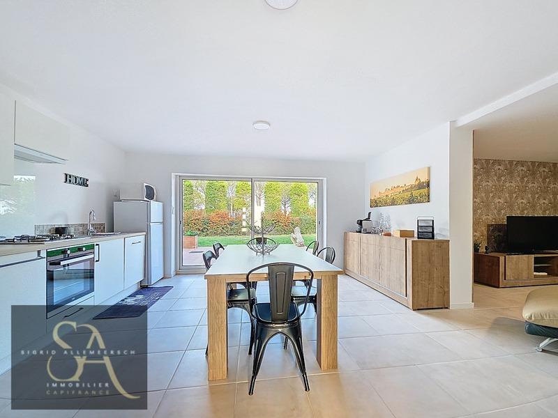 Propriété - 377 m² - 10 pièces