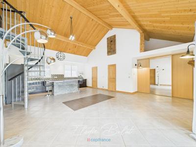 Maison - 120 m² - 4 pièces