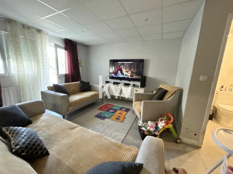 Maison - 318 m² - 7 pièces