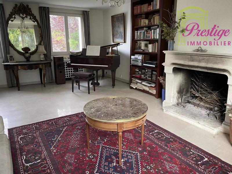 Maison - 166 m² - 7 pièces