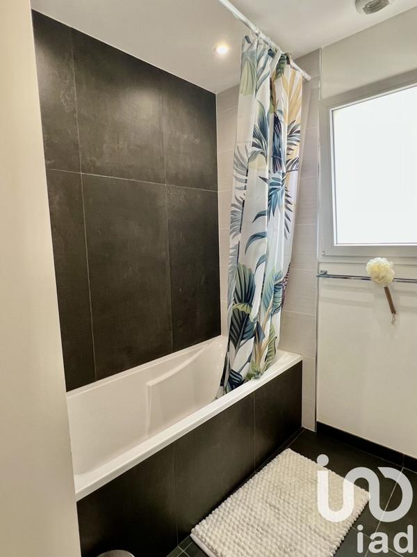 Maison - 79 m² - 3 pièces