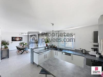 Maison - 186 m² - 6 pièces
