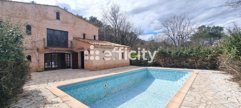 Maison - 180 m² - 6 pièces