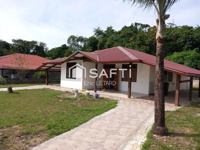 Maison de village - 100 m² - 4 pièces