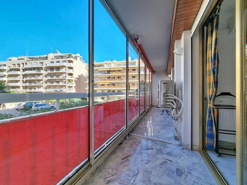 Appartement - 84 m² - 3 pièces