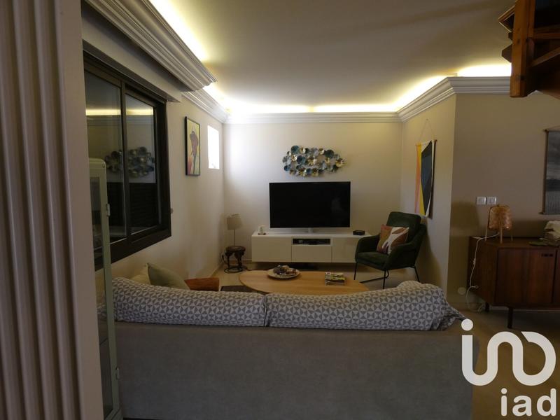 Maison - 197 m² - 9 pièces