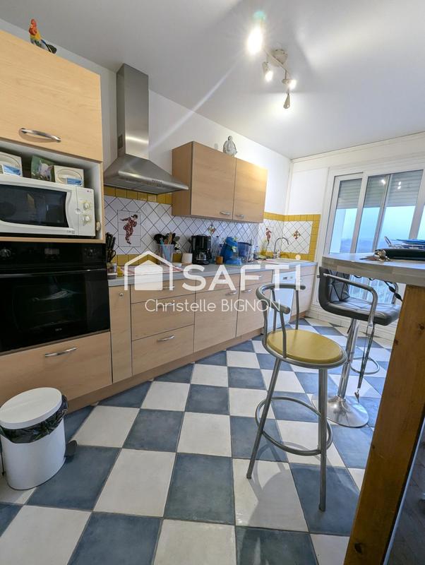 Appartement - 82 m² - 4 pièces