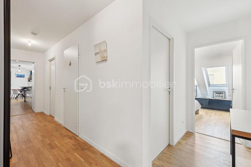 Appartement - 96 m² - 4 pièces