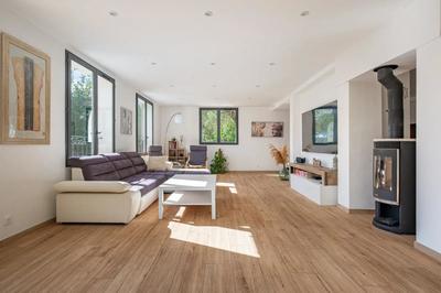 Maison - 170 m² - 5 pièces