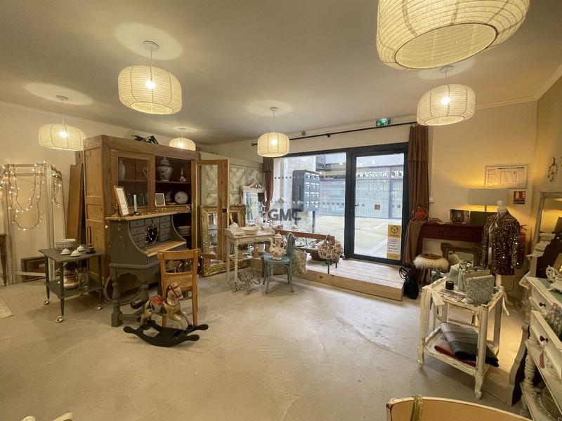 Local commercial - 45 m² - 2 pièces