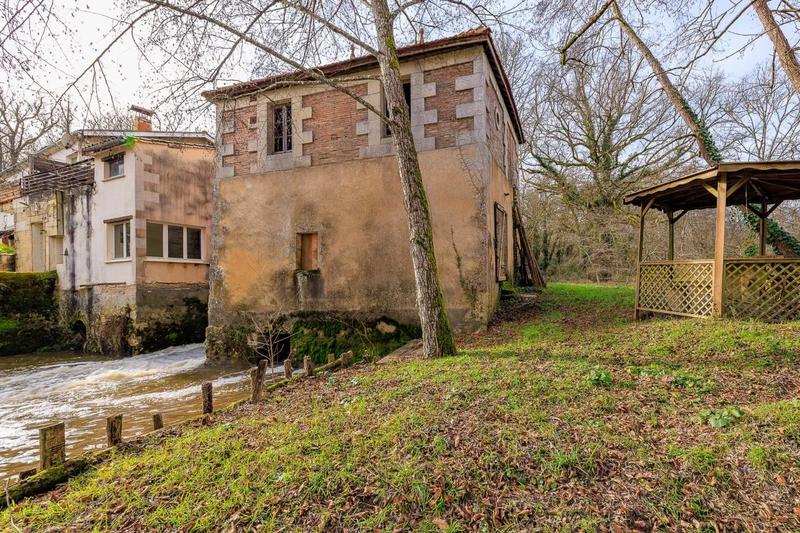 Moulin - 51 m² - 2 pièces