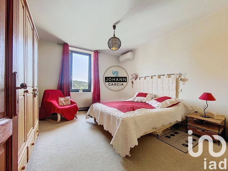 Maison - 222 m² - 9 pièces