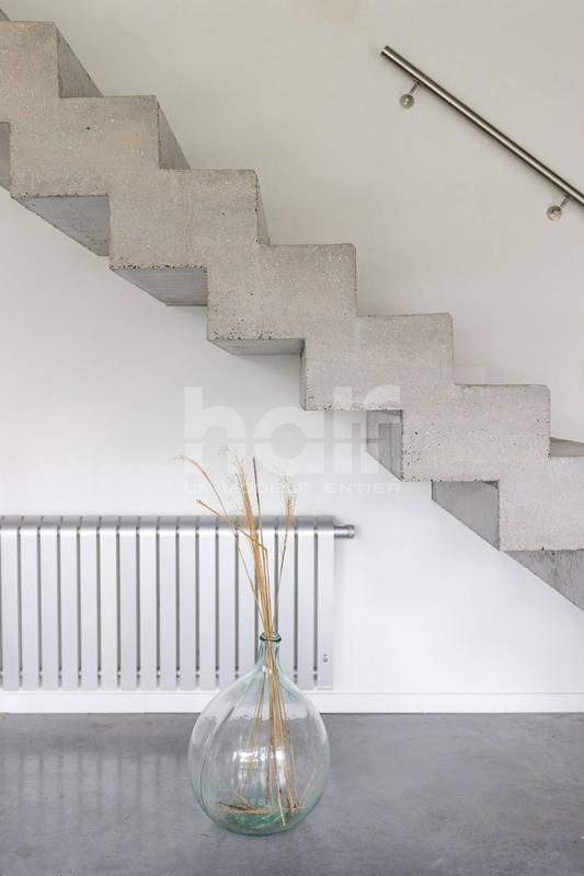 Villa - 221 m² - 6 pièces