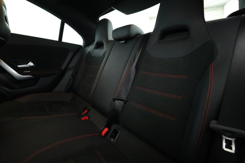 Mercedes Cla 200 d Amg Line 8g-Dct 150 ch