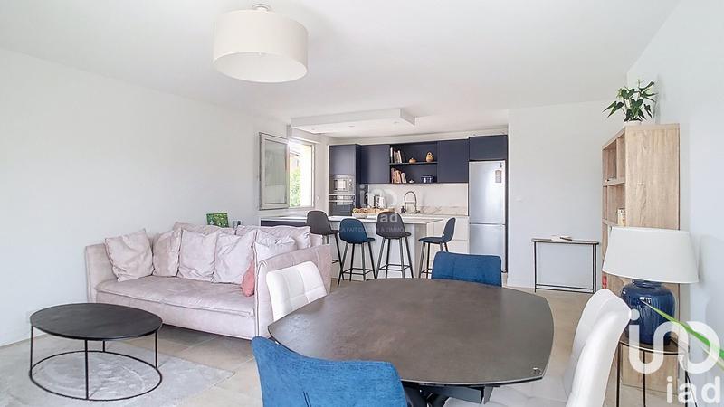 Appartement - 93 m² - 4 pièces