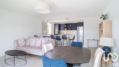 Appartement - 93 m² - 4 pièces