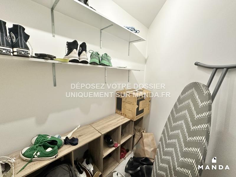 Chambre - 10 m² - 6 pièces