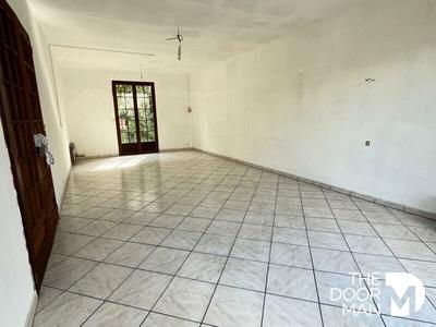 Maison - 137 m² - 5 pièces