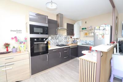 Appartement - 76 m² - 4 pièces