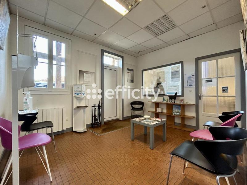 Bureau - 125 m² - 8 pièces