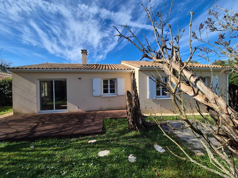 Pavillon - 95 m² - 6 pièces