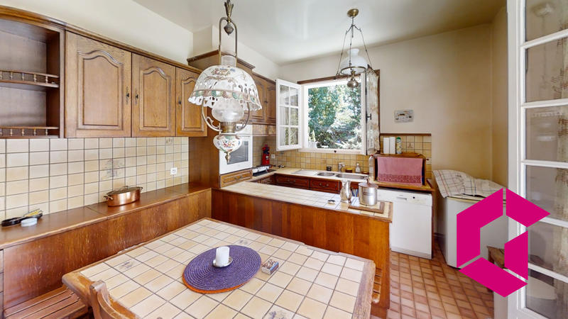 Villa - 172 m² - 8 pièces