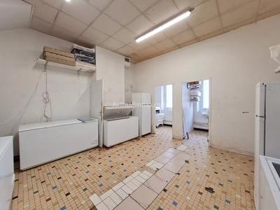 Immeuble - 170 m² - 7 pièces